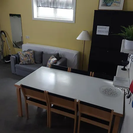 Uniikki Talo Kirjastosilta - Unique House At Centre *