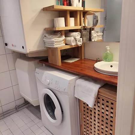 Apartman Ilmastoitu Talo Kirjastosilta - Airconditioned House At Centre *